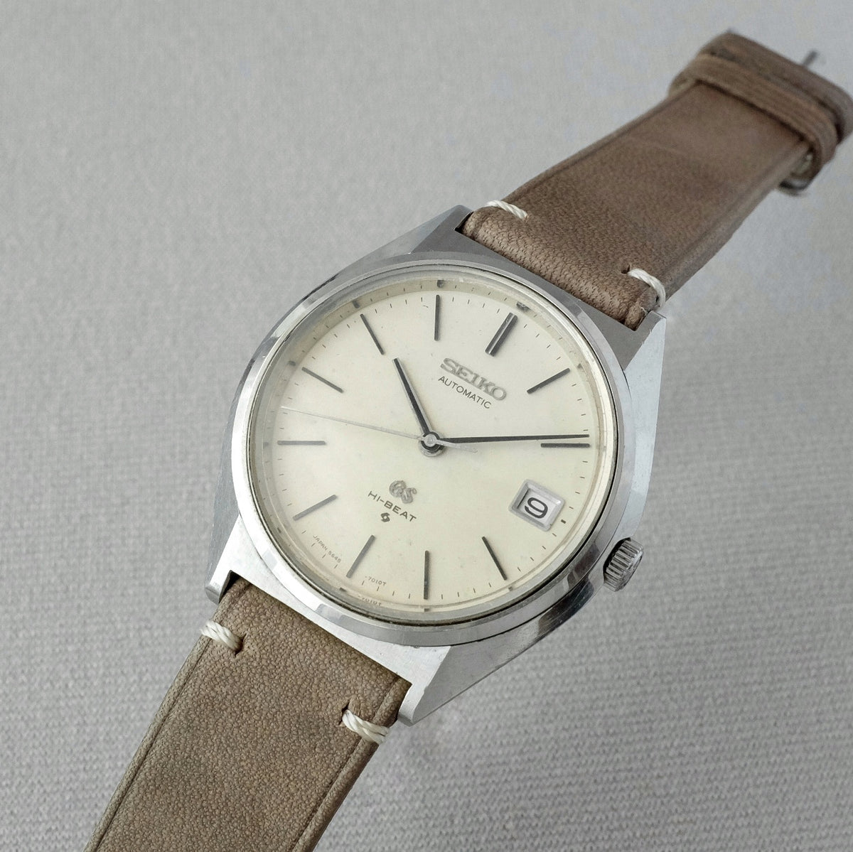 Grand Seiko 5645 7010 from 1972 Serviced Paleh